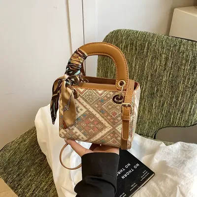 LUXURY SHOULDER BAGS FOR LADIES
